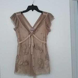 Baraschi flutter sleeve cream top